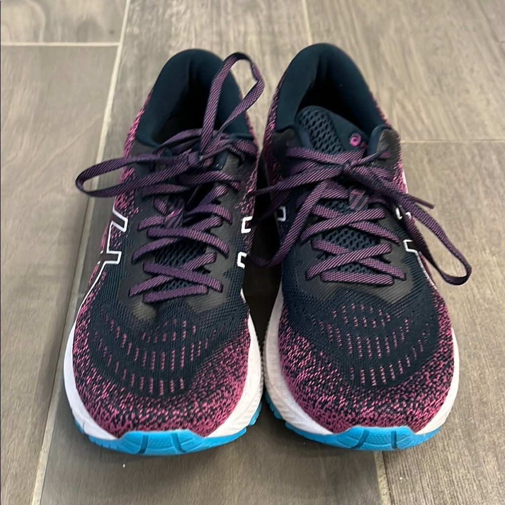 ASICS GT 2000 Running Shoe LIKE NEW